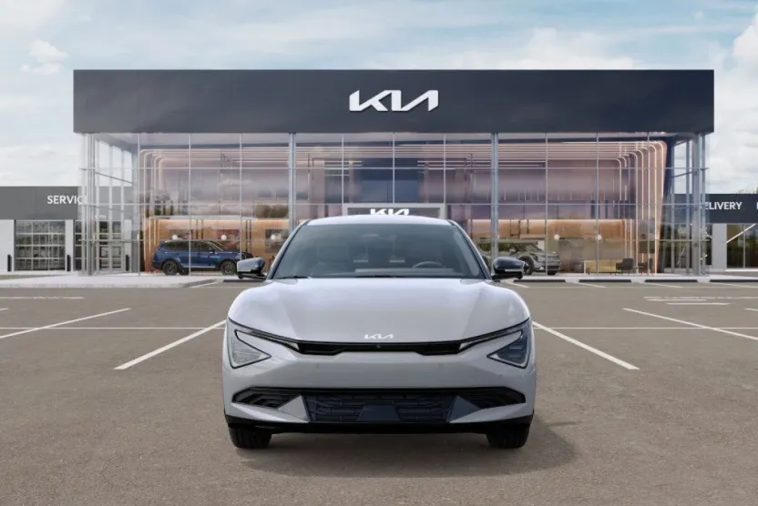 2025 Kia EV6 Light photo 1