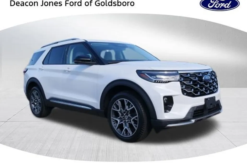2025 Ford Explorer Platinum photo 1