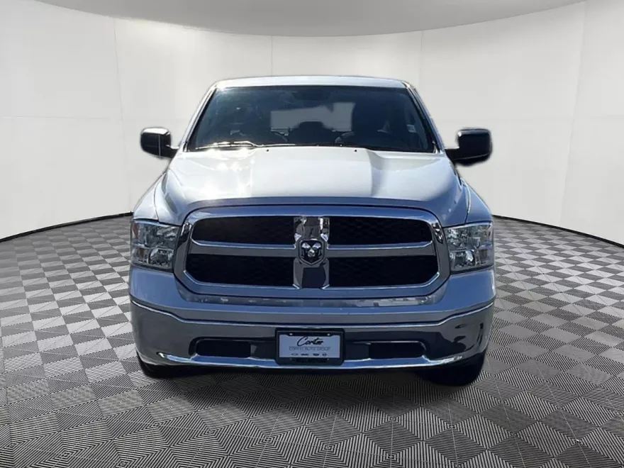 2016 Ram 1500 SLT photo 1