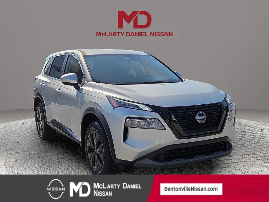 2023 Nissan Rogue SV photo 1