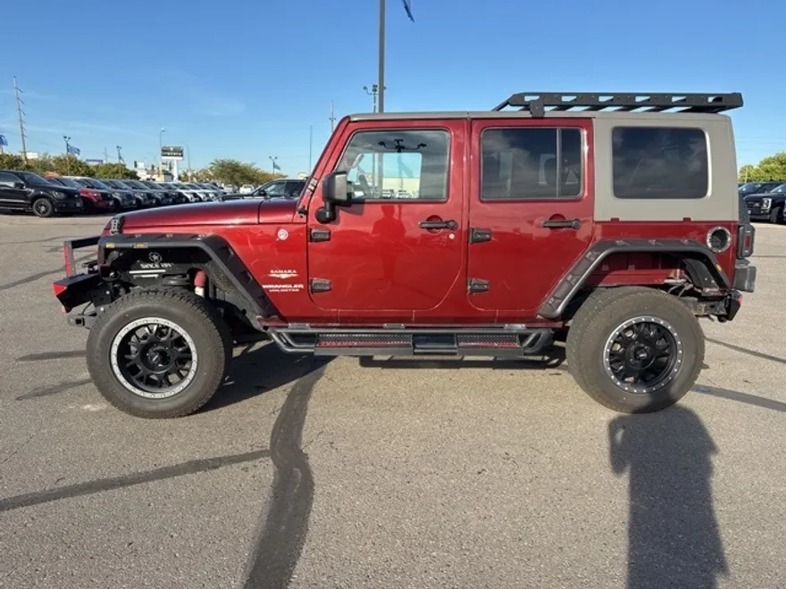 2008 Jeep Wrangler Unlimited Sahara photo 1