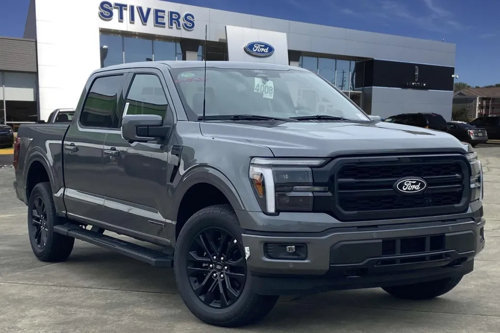 2025 Ford F-150 Lariat photo 1