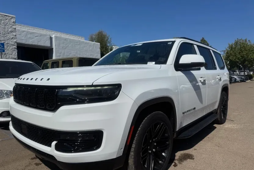 2022 Jeep Wagoneer Series II photo 1