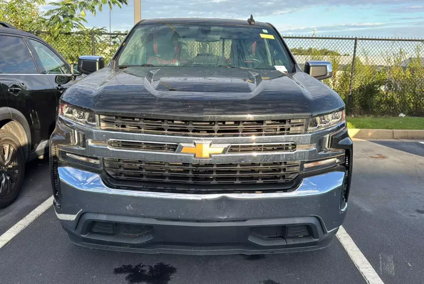 2020 Chevrolet Silverado 1500 LT photo 1