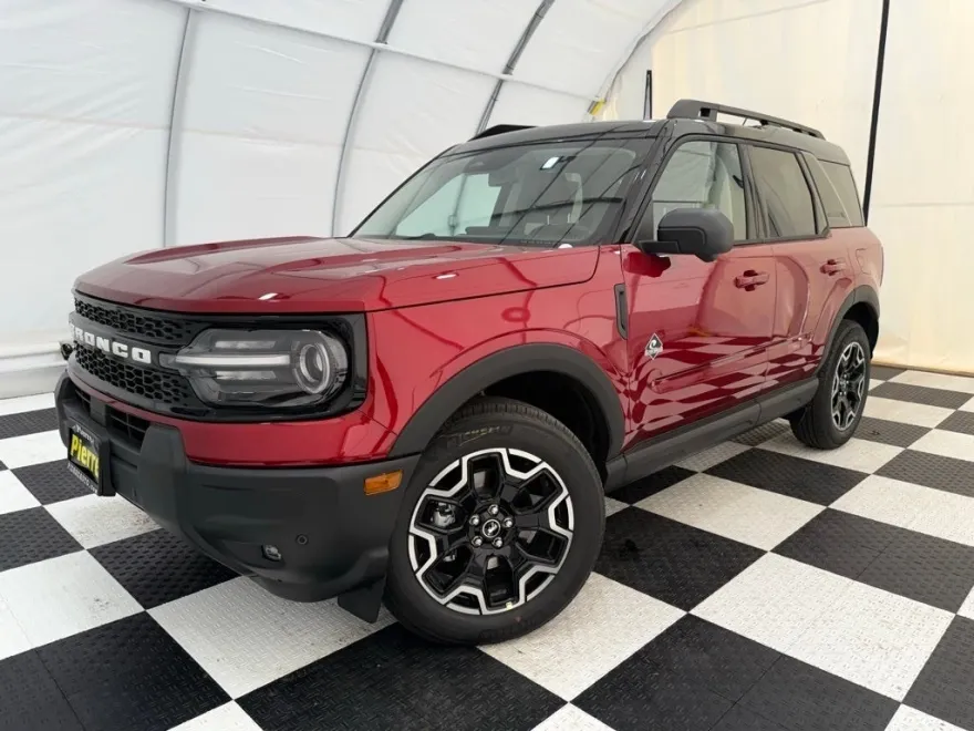 2025 Ford Bronco Sport Outer Banks photo 1