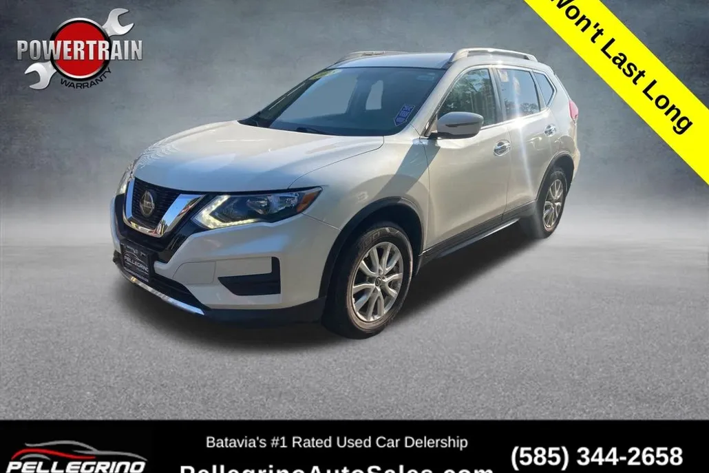 2018 Nissan Rogue SV photo 1
