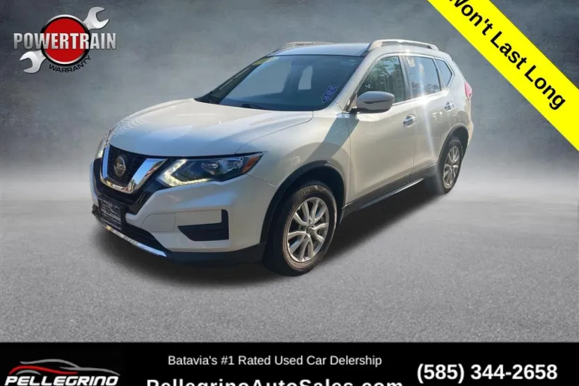 2018 Nissan Rogue SV photo 1