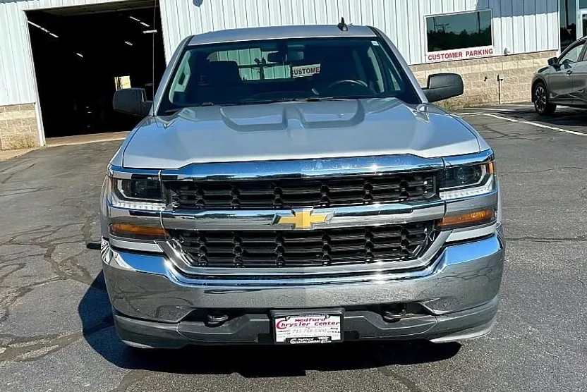 2017 Chevrolet Silverado 1500 LS photo 1