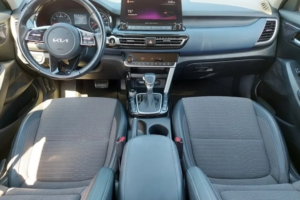 2022 Kia Seltos S photo 1