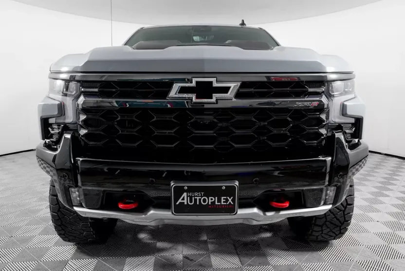 2025 Chevrolet Silverado 1500 ZR2 photo 1