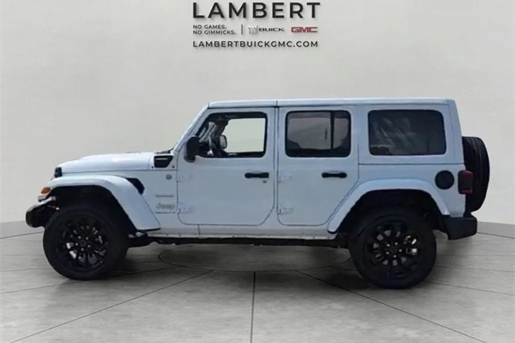 2024 Jeep Wrangler 4xe Sahara photo 1