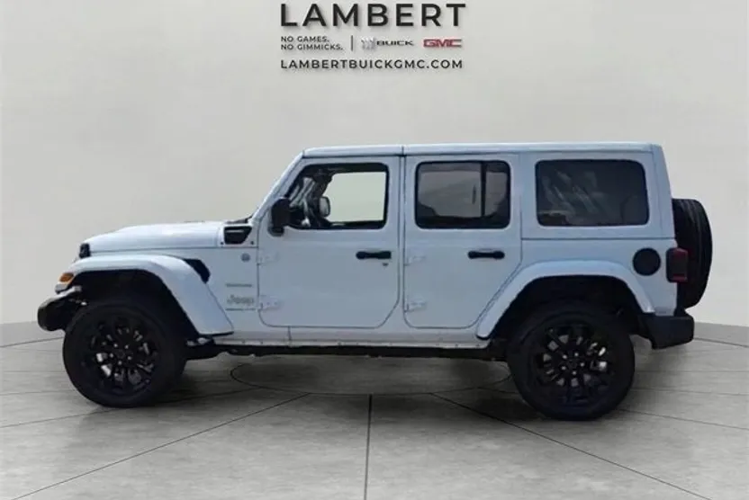 2024 Jeep Wrangler 4xe Sahara photo 1