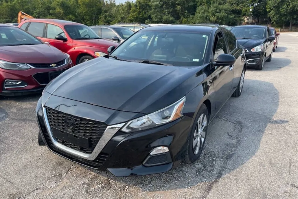 2019 Nissan Altima 2.5 S photo 1