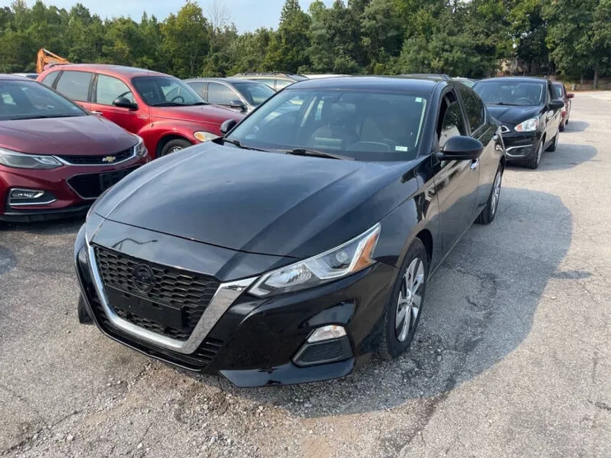 2019 Nissan Altima 2.5 S photo 1