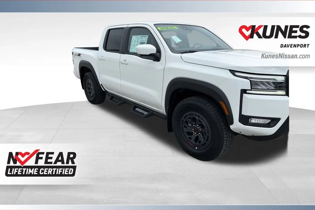 2025 Nissan Frontier PRO-4X photo 1