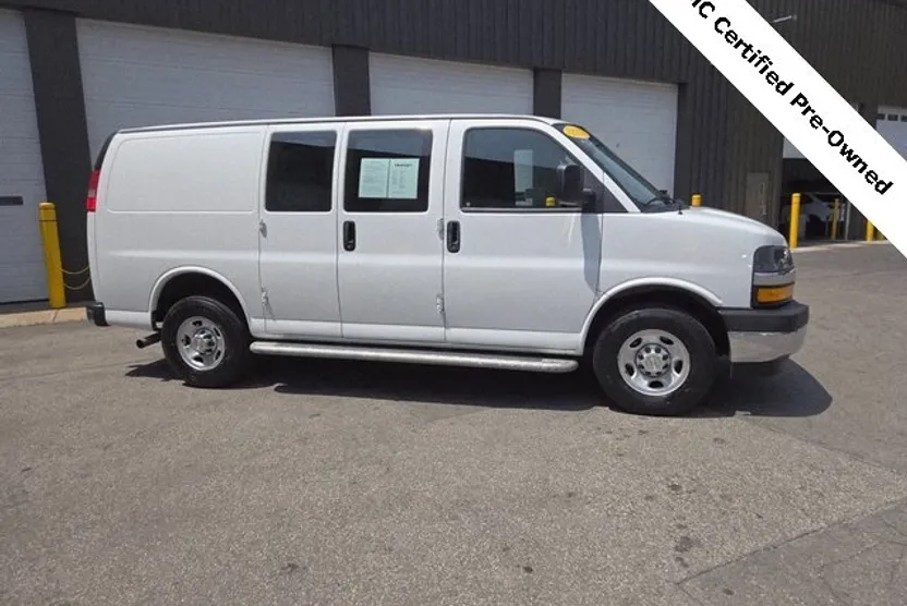 2023 Gmc Savana Cargo 2500 photo 1