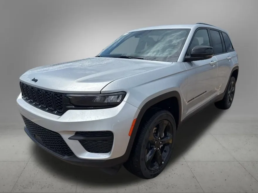 2025 Jeep Grand Cherokee Altitude photo 1