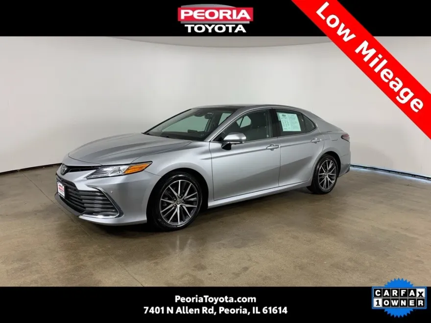 2024 Toyota Camry XLE photo 1