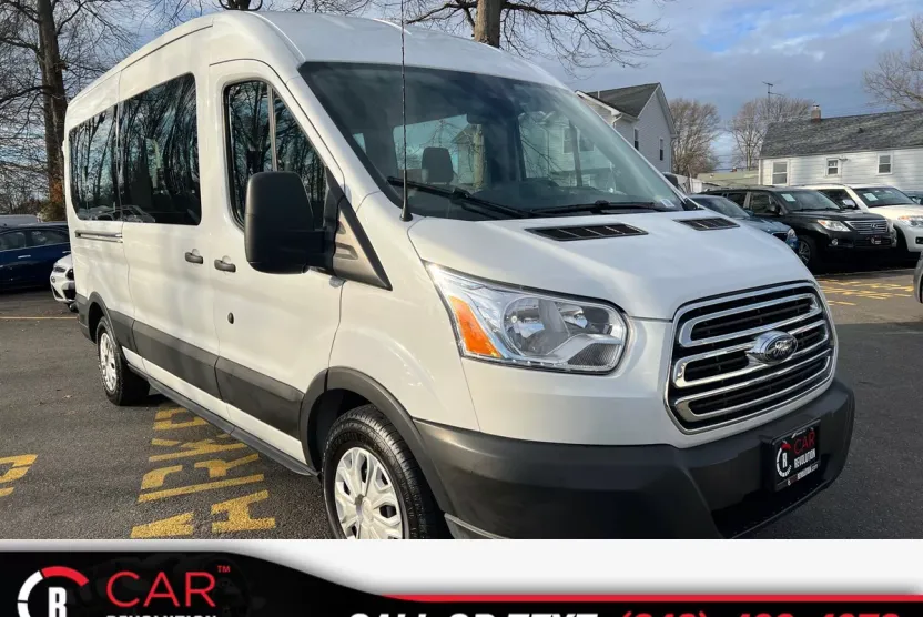 2019 Ford Transit Passenger XLT photo 1