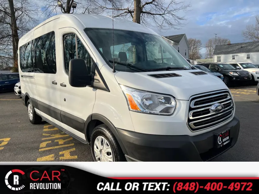 2019 Ford Transit Passenger XLT photo 1