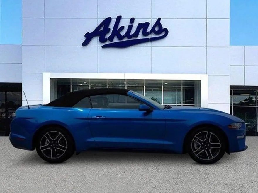 2020 Ford Mustang EcoBoost Premium photo 1