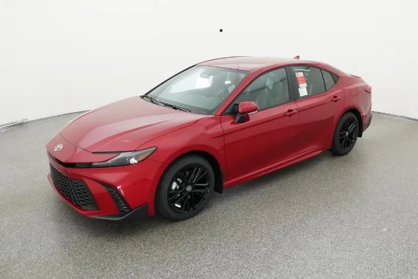 2026 Toyota Camry SE photo 1