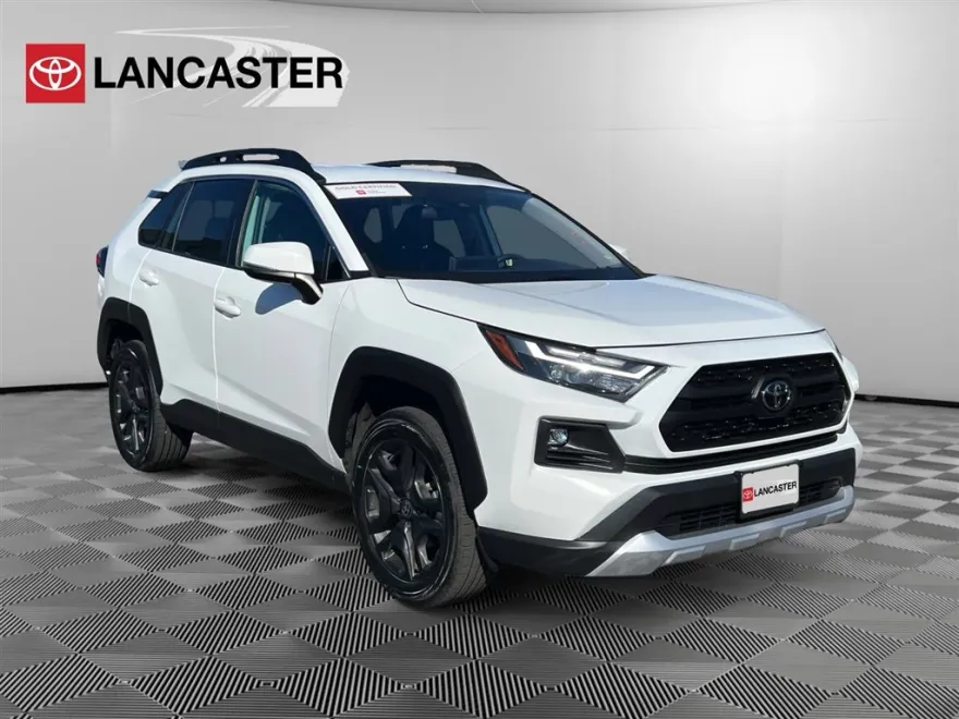 2022 Toyota RAV4 Adventure photo 1