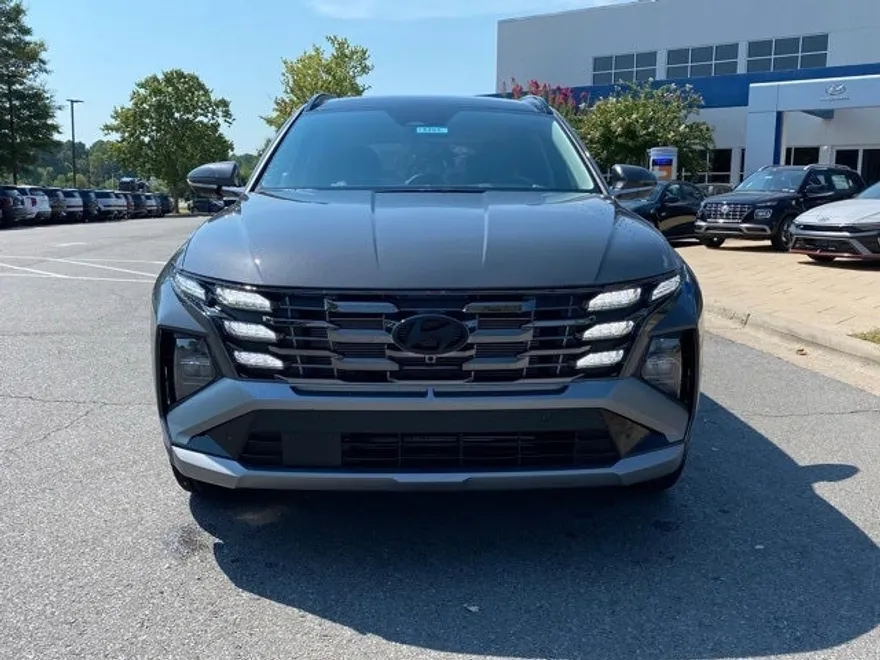 2025 Hyundai Tucson Limited photo 1