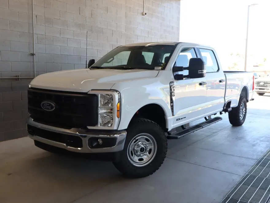 2026 Ford F-350 photo 1