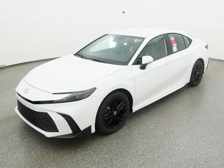 2026 Toyota Camry SE photo 1