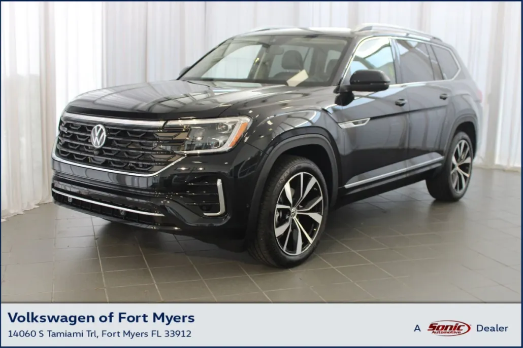 2026 Volkswagen Atlas SEL Premium R-Line photo 1