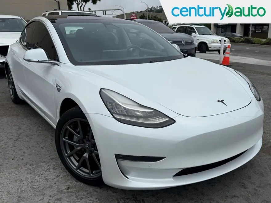 2018 Tesla Model 3 Mid Range photo 1