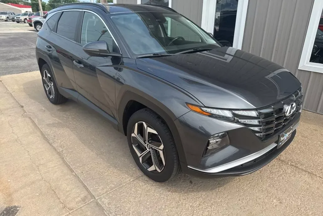 2022 Hyundai Tucson SEL Convenience photo 1