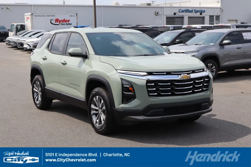 2026 Chevrolet Equinox LT photo 1