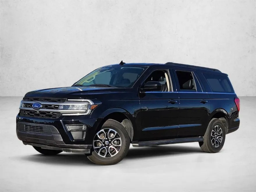 2024 Ford Expedition MAX XLT photo 1