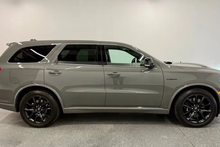 2022 Dodge Durango R/T photo 1