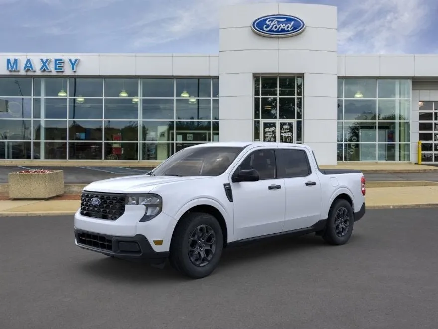 2025 Ford Maverick XLT photo 1
