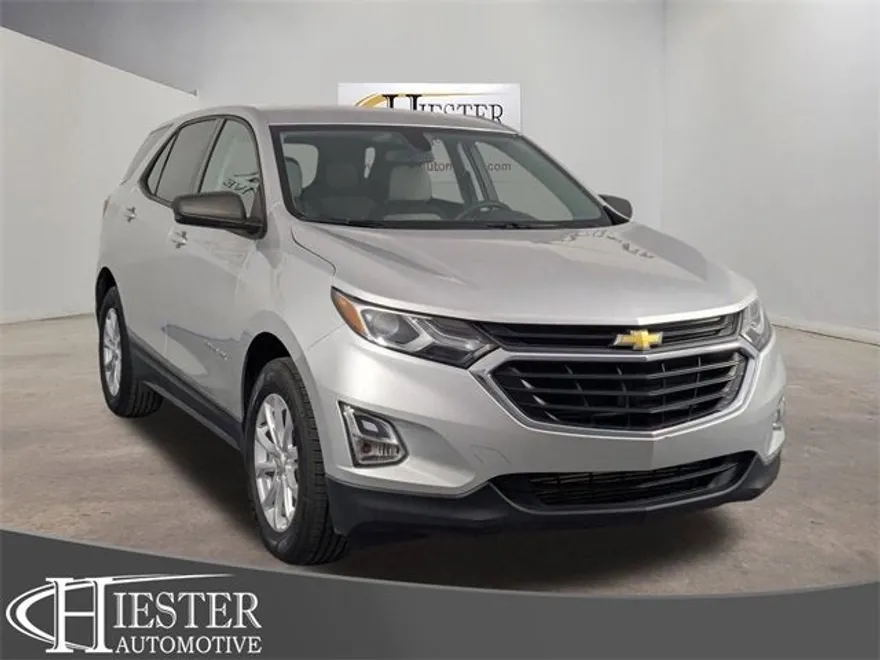 2019 Chevrolet Equinox LS photo 1