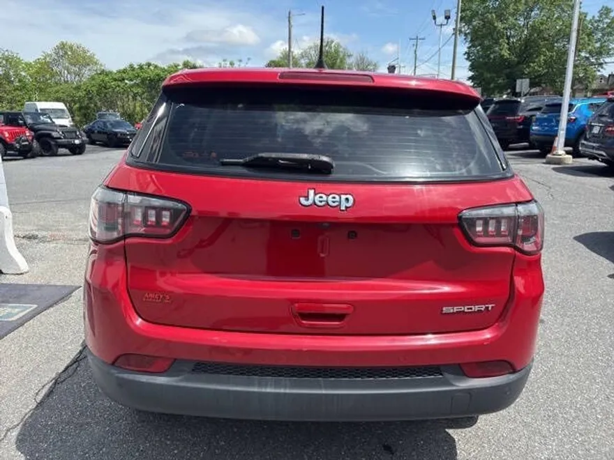 2019 Jeep Compass Sport photo 1