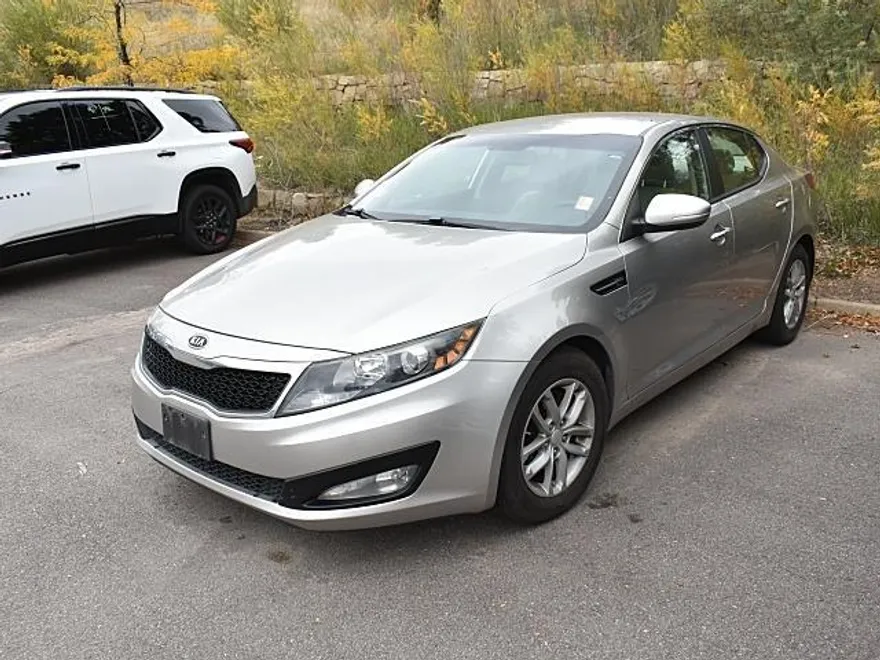 2012 Kia Optima LX photo 1