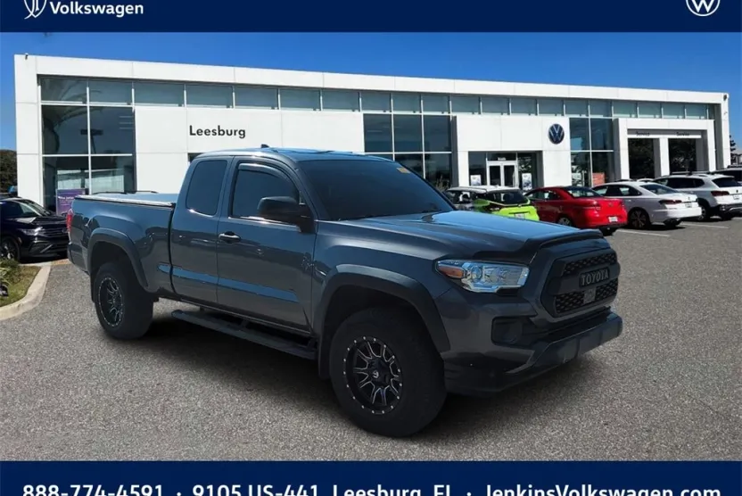 2019 Toyota Tacoma SR5 photo 1