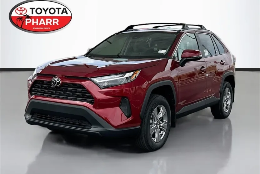 2025 Toyota RAV4 XLE photo 1