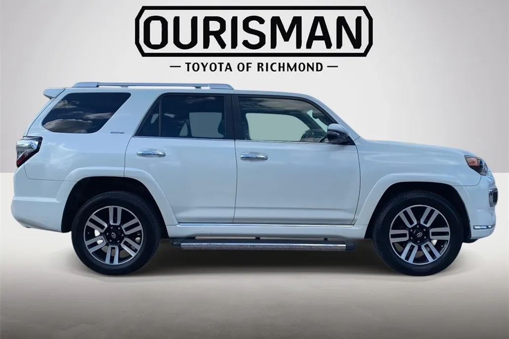 2014 Toyota 4Runner Base photo 1
