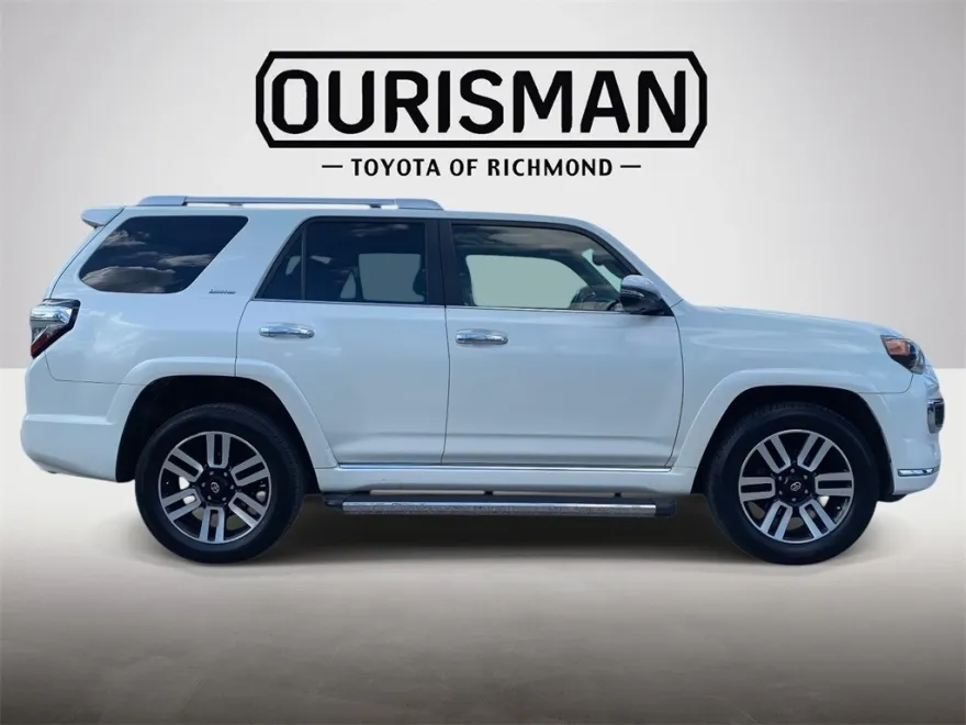 2014 Toyota 4Runner Base photo 1