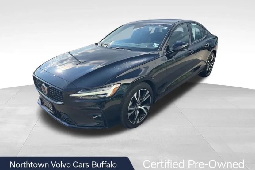2024 Volvo S60 B5 Plus photo 1