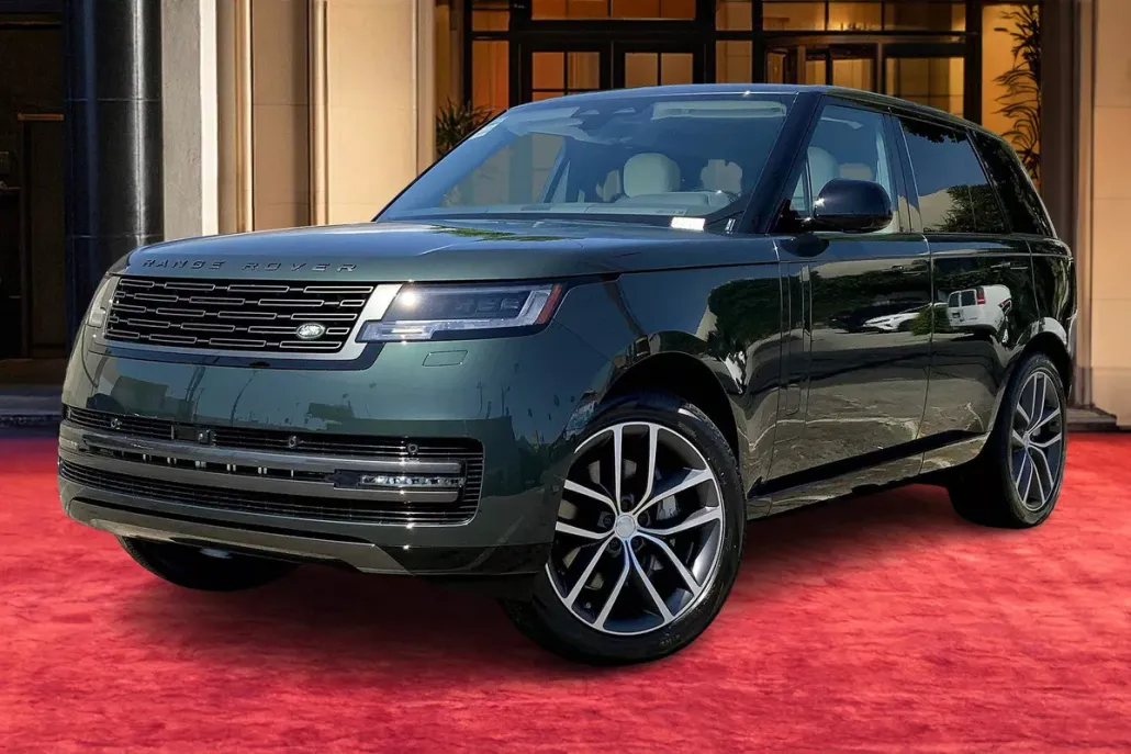 2025 Land Rover Range Rover SE photo 1