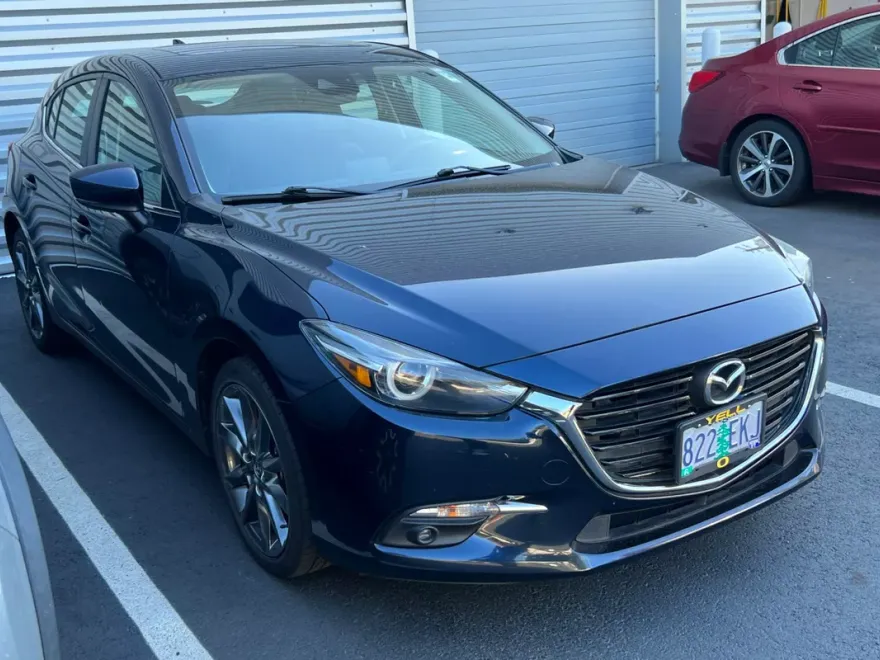 2018 Mazda Mazda3 Grand Touring photo 1