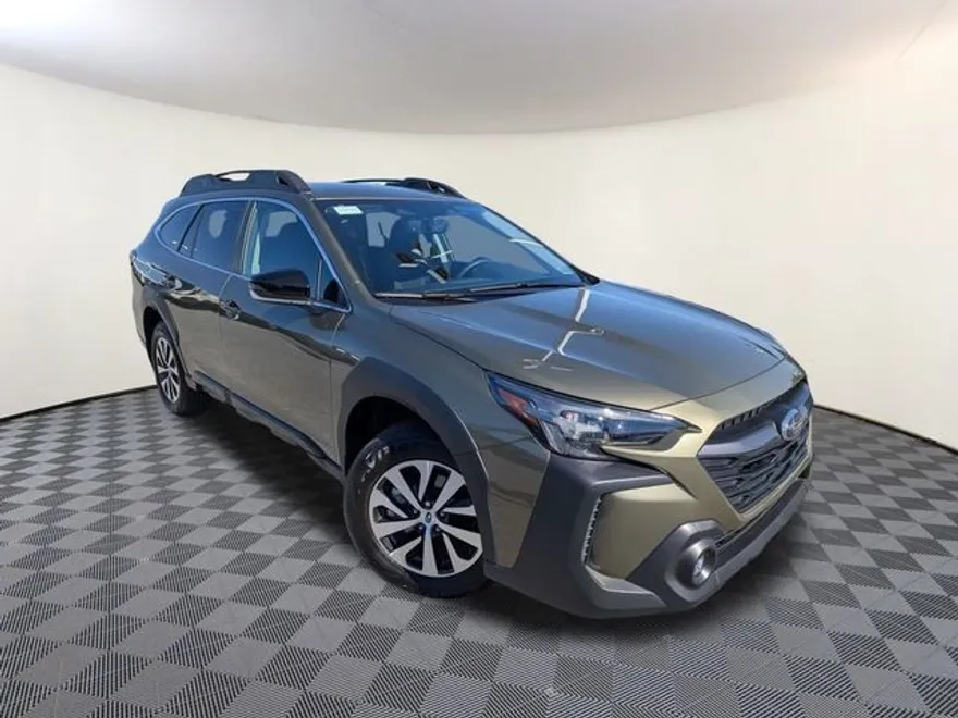 2025 Subaru Outback Premium photo 1