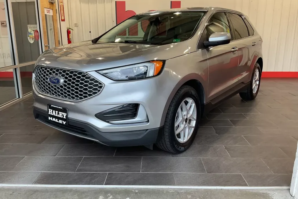 2024 Ford Edge SEL photo 1