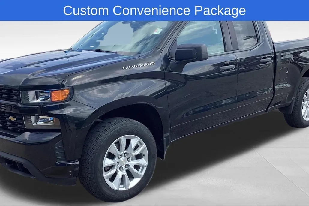 2021 Chevrolet Silverado 1500 Custom photo 1